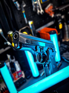 pistolet Taurus PT908  kal. 9x19